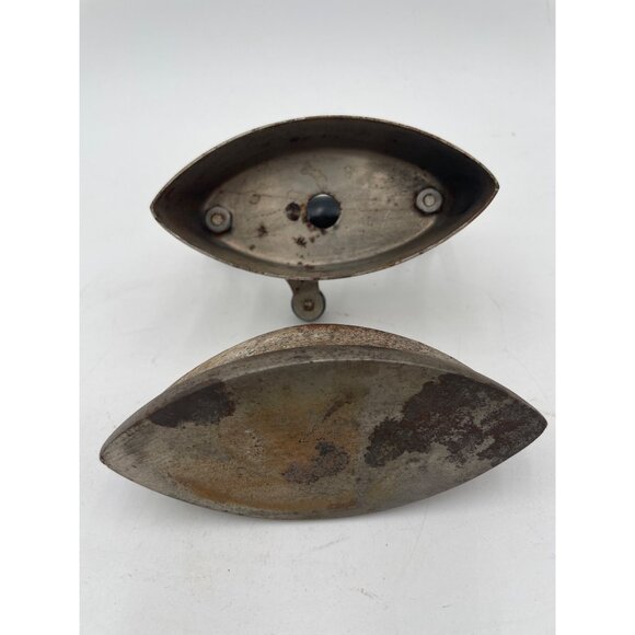 Antique Dover Sad Iron Wooden Handle Detachable Base - Picture 7 of 7